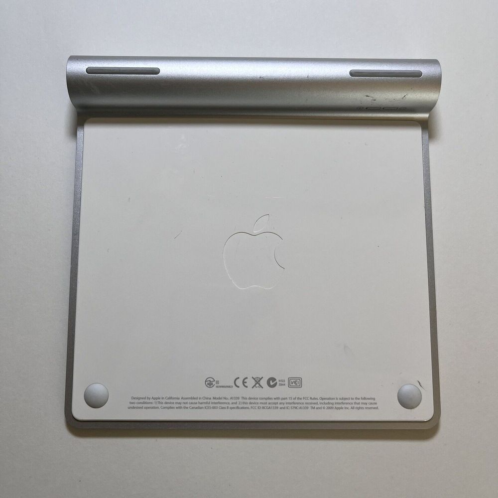 Apple Wireless Magic Multi-Touch Bluetooth Trackpad‎ A1339 - UNTESTED CRACKED - Picture 3 of 4